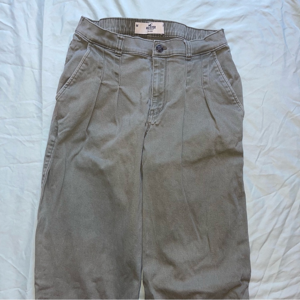 HOLLISTER GREEN HIGH WAISTED BAGGY CAPRI PANTS - Picture 7 of 9